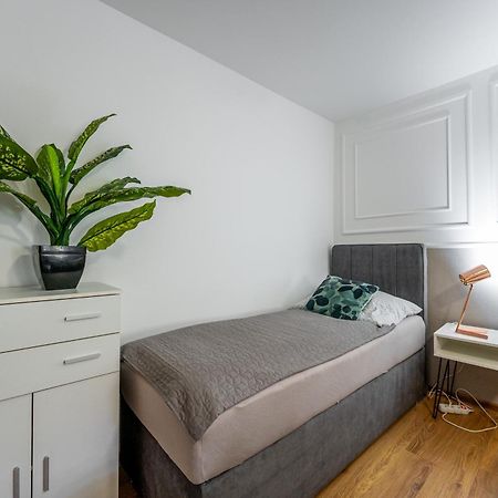 Blizko Stanice Apartment Kosice Center Bagian luar foto